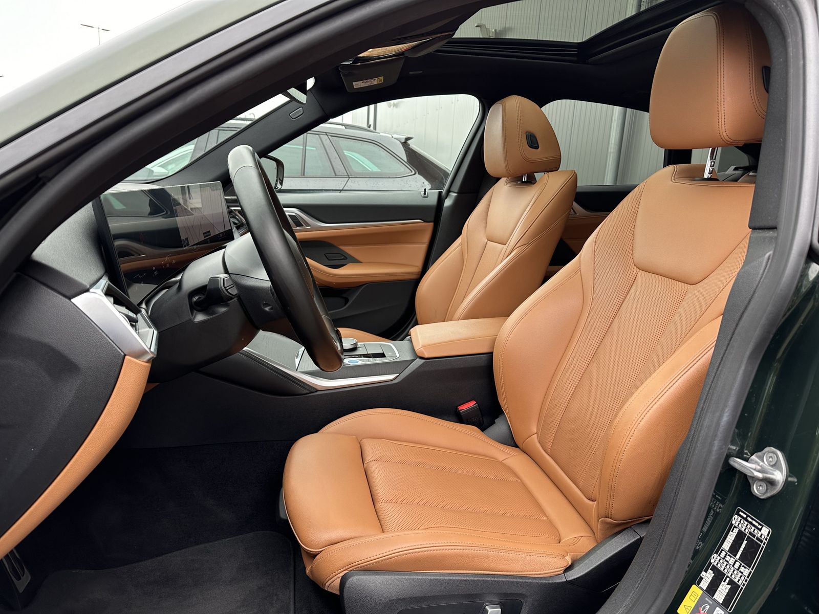 Fahrzeugabbildung BMW i4 M50 Gran Coupé NAV+LED+GLASDACH+H&K+19ZO+360°