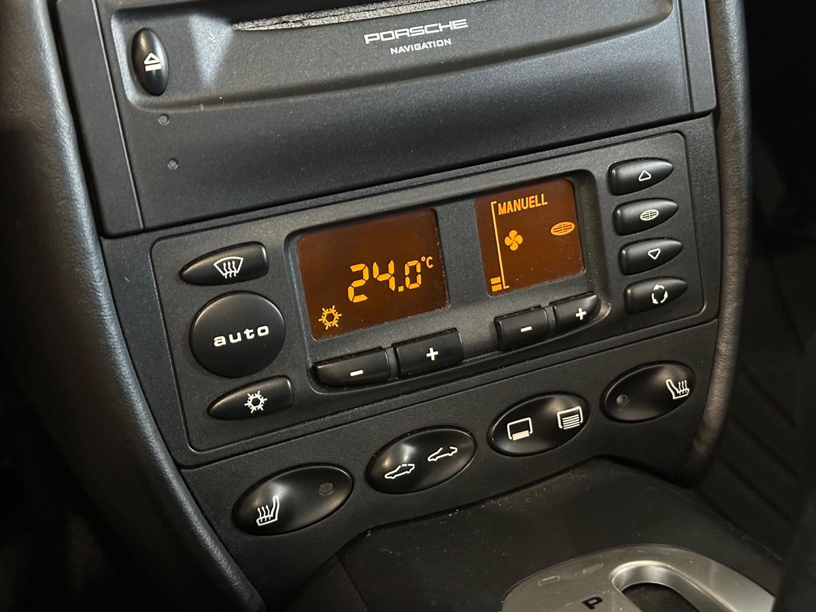 Porsche 911 Targa 996 | 320 ch | BVA | CarPlay | Cuir | Phares bi-xénon | Sièges chauffants | Toit panoramique