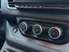 Fahrzeugabbildung Trafic Kasten L2H1 3,0t Komfort LED Rückfahrkam.