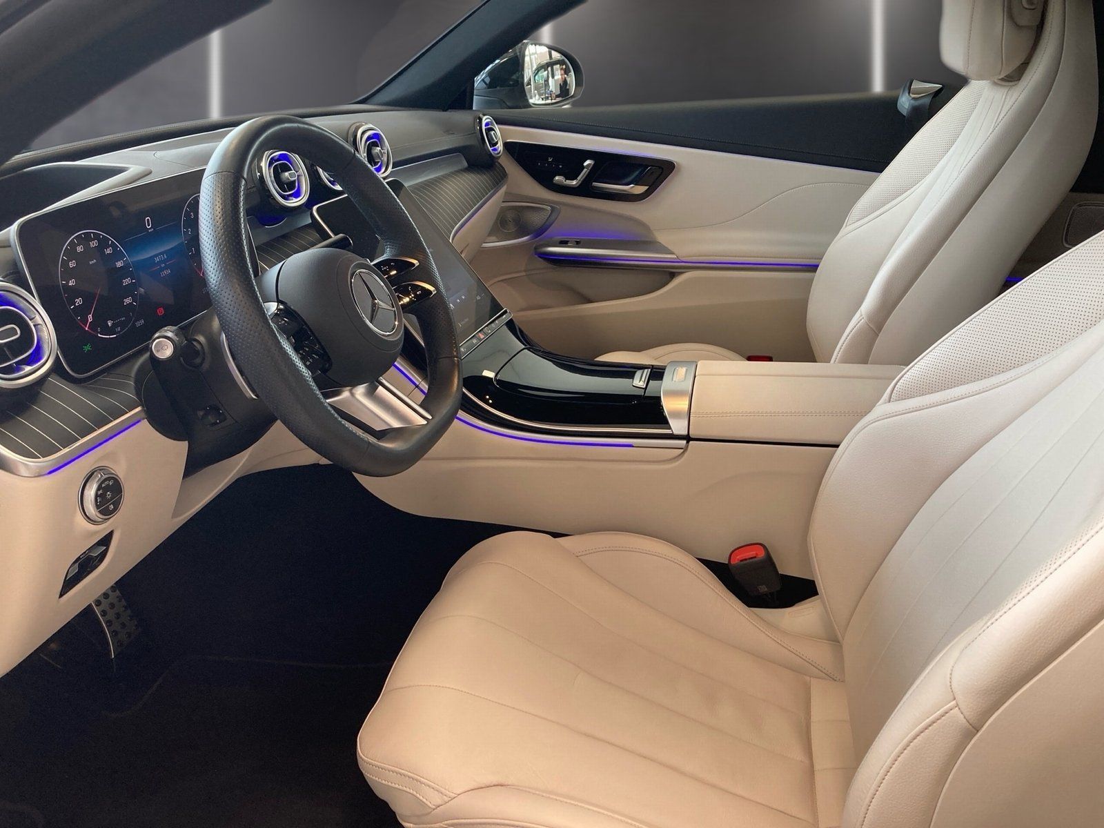 Fahrzeugabbildung Mercedes-Benz CLE 300 4M AMG*HA-Lenk*HUD*Pano*Distro*Burm*360*