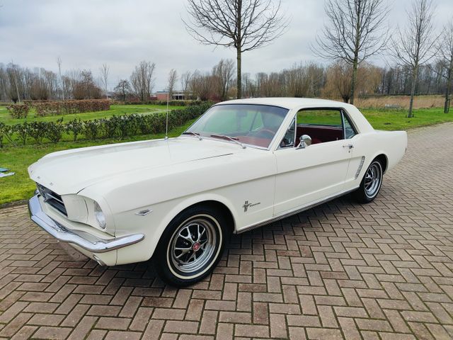 Ford MUSTANG HARDTOP A CODE