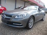 Mercedes-Benz SLK 200, Automatik, Leder, Airscarf, Xenon, Navi - Mercedes-Benz SLK-Klasse in Frankfurt (Main)