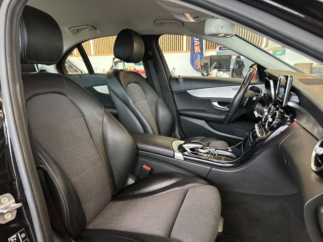 Mercedes-Benz C 200 C Limousine CGI *Avantgarde*Navi*Shz*9G*