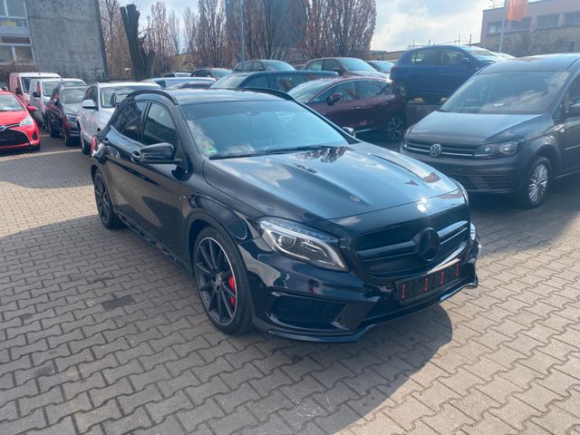 Mercedes-Benz GLA 45 AMG *4Matic*Auspuffanlage AMG Performance