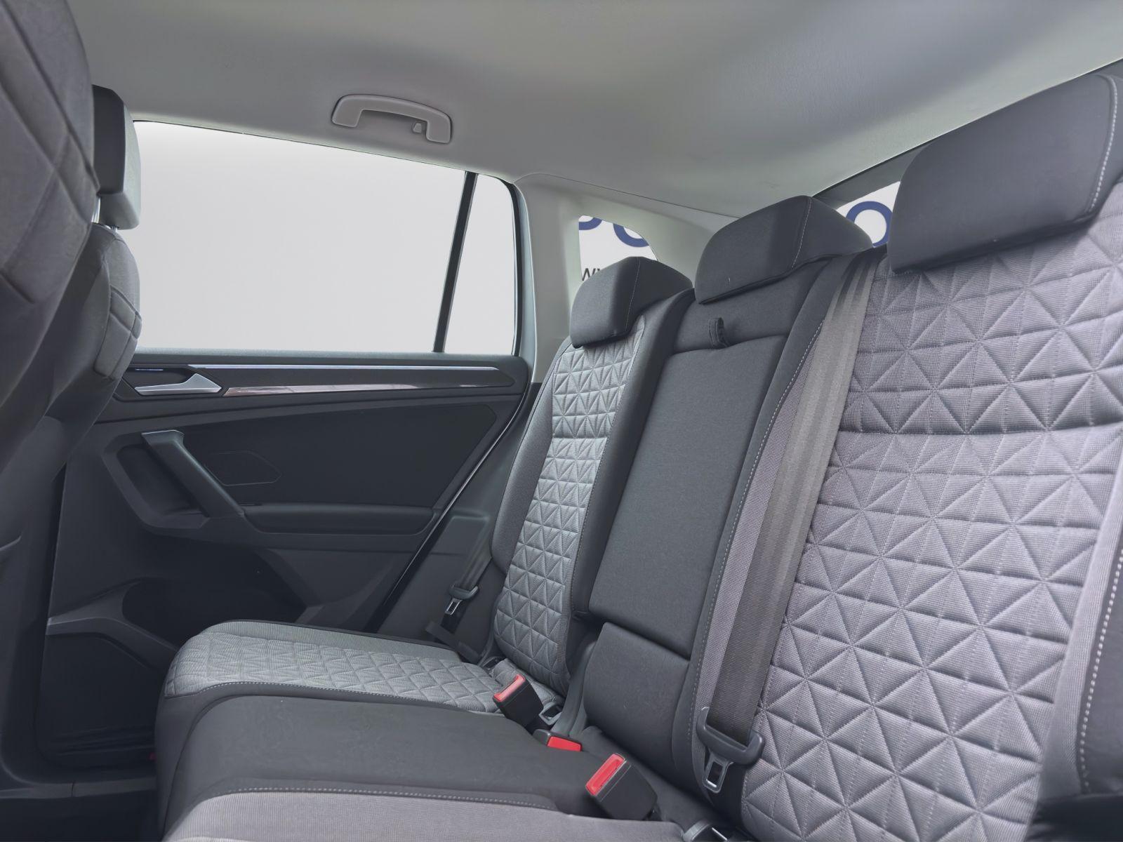 Volkswagen Tiguan 2.0 TDI DSG LIFE AHK KAMERA NAVI PDC