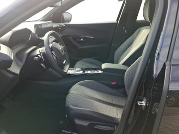 Peugeot 2008 Allure 1.2 PureTech 130 LED+SHZ+Alcant.+PDC