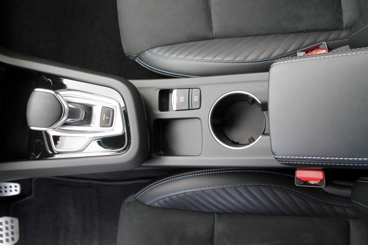 Fahrzeugabbildung Renault Arkana ESPRIT ALPINE Full Hybrid 145