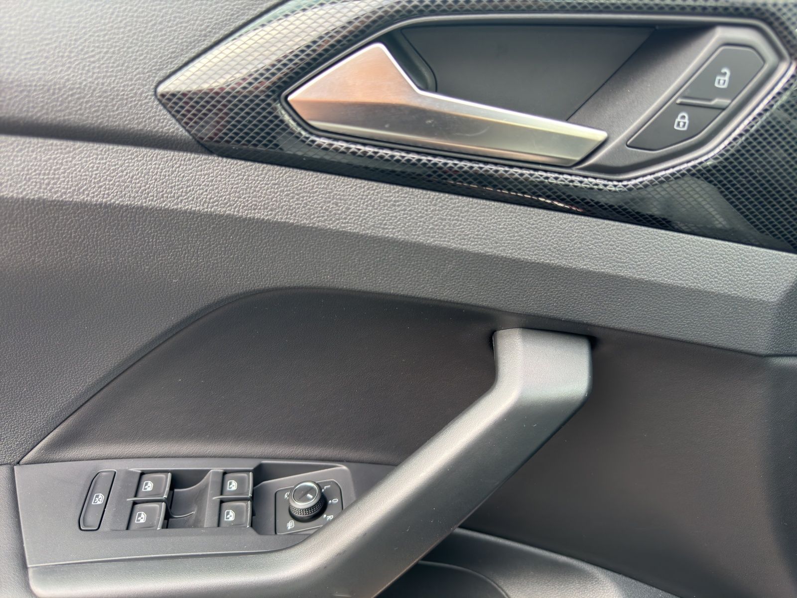 Volkswagen T-Cross - Bild 9