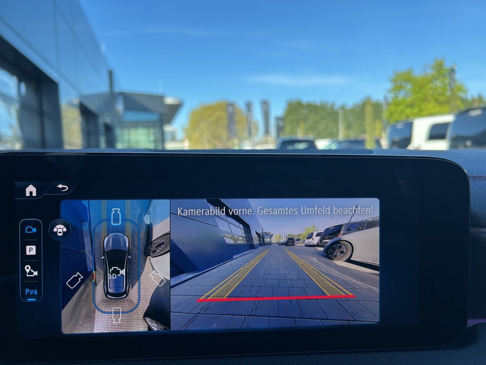 Fahrzeugabbildung Mercedes-Benz CLA 220 d SB AMG Pano MEMORY Head-Up MULTIBEAM