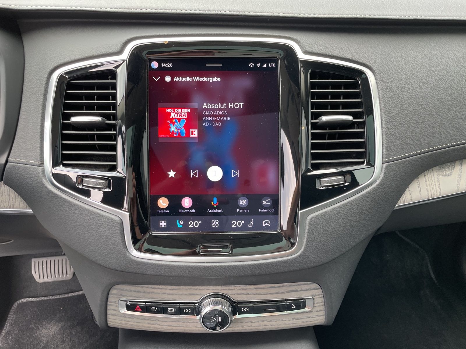 Volvo XC90 T8 AWD Plus Dark LUFT AHK PANO 360° foto 18