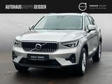 Volvo XC40 B4 MILD Hybrid Automatik Plus Bright AHK - silberne Volvo XC40