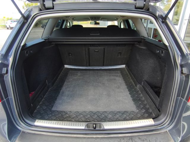 Volkswagen Passat Variant Comfortl*DSG*Bi-Xen*Navi*PDC*