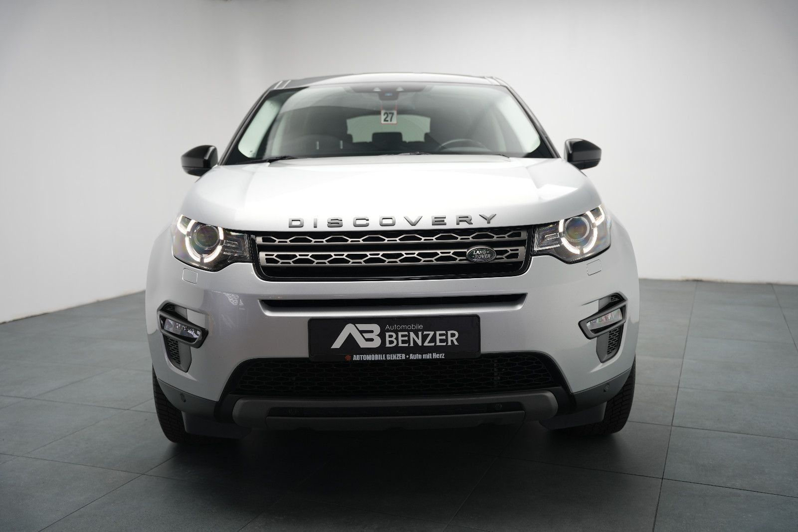 Fahrzeugabbildung Land Rover Discovery Sport SE AWD *Kamera*Navi*SHZ