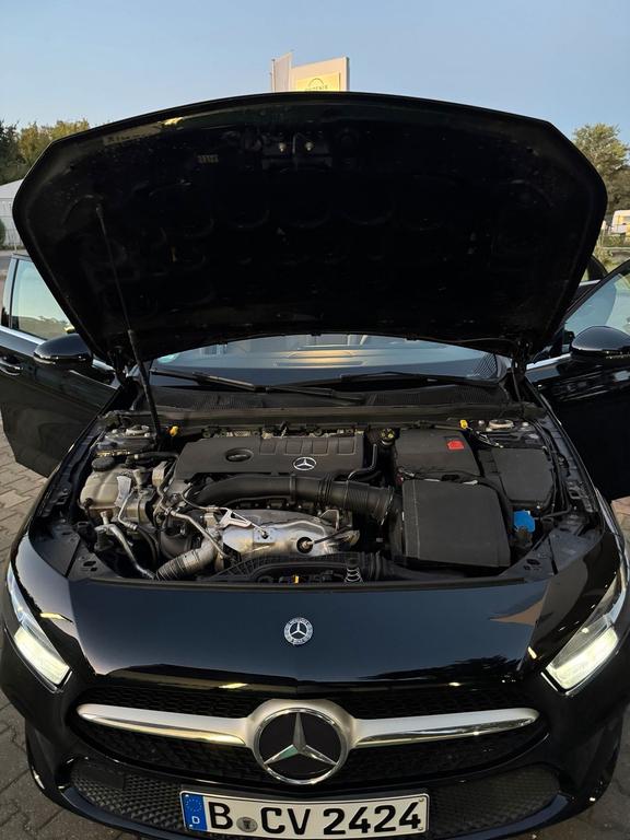 Mercedes-Benz A 220