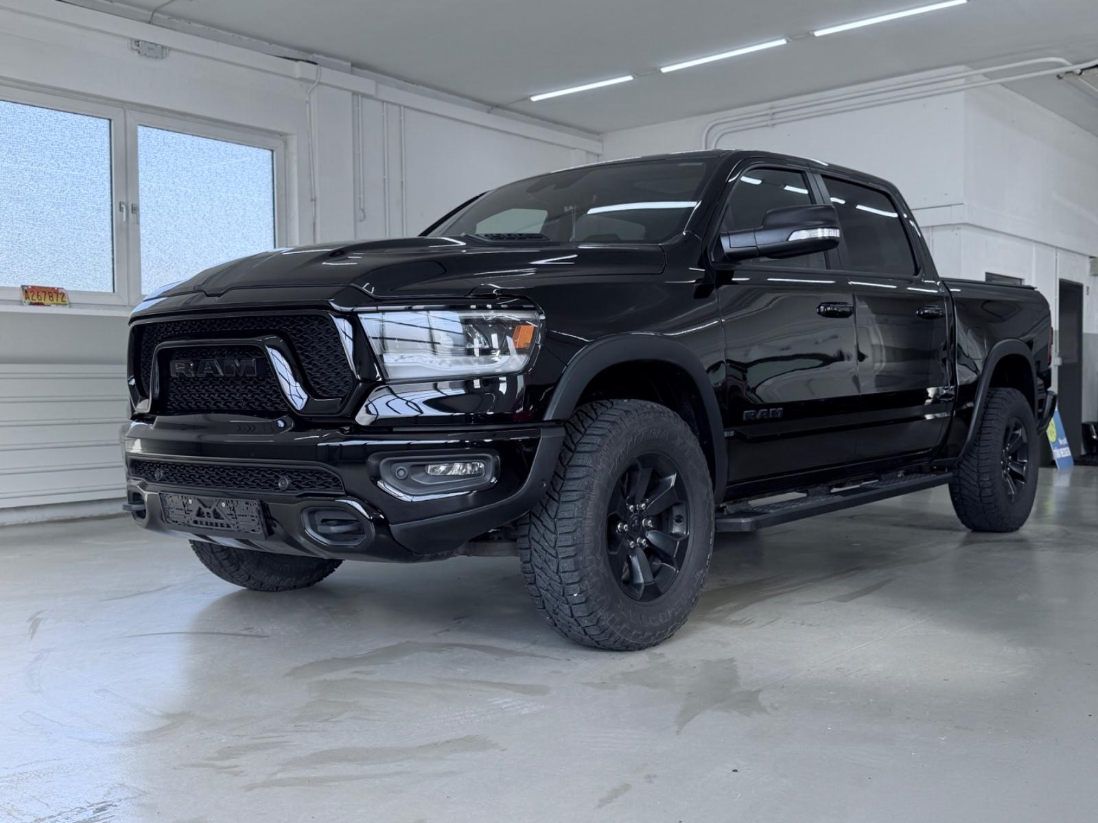 Dodge RAM/REBEL/BIG SCREEN