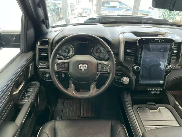 Fahrzeugabbildung Dodge LIMITED NIGHT HUD-BODY LIFT-PRINS-RAMBOX