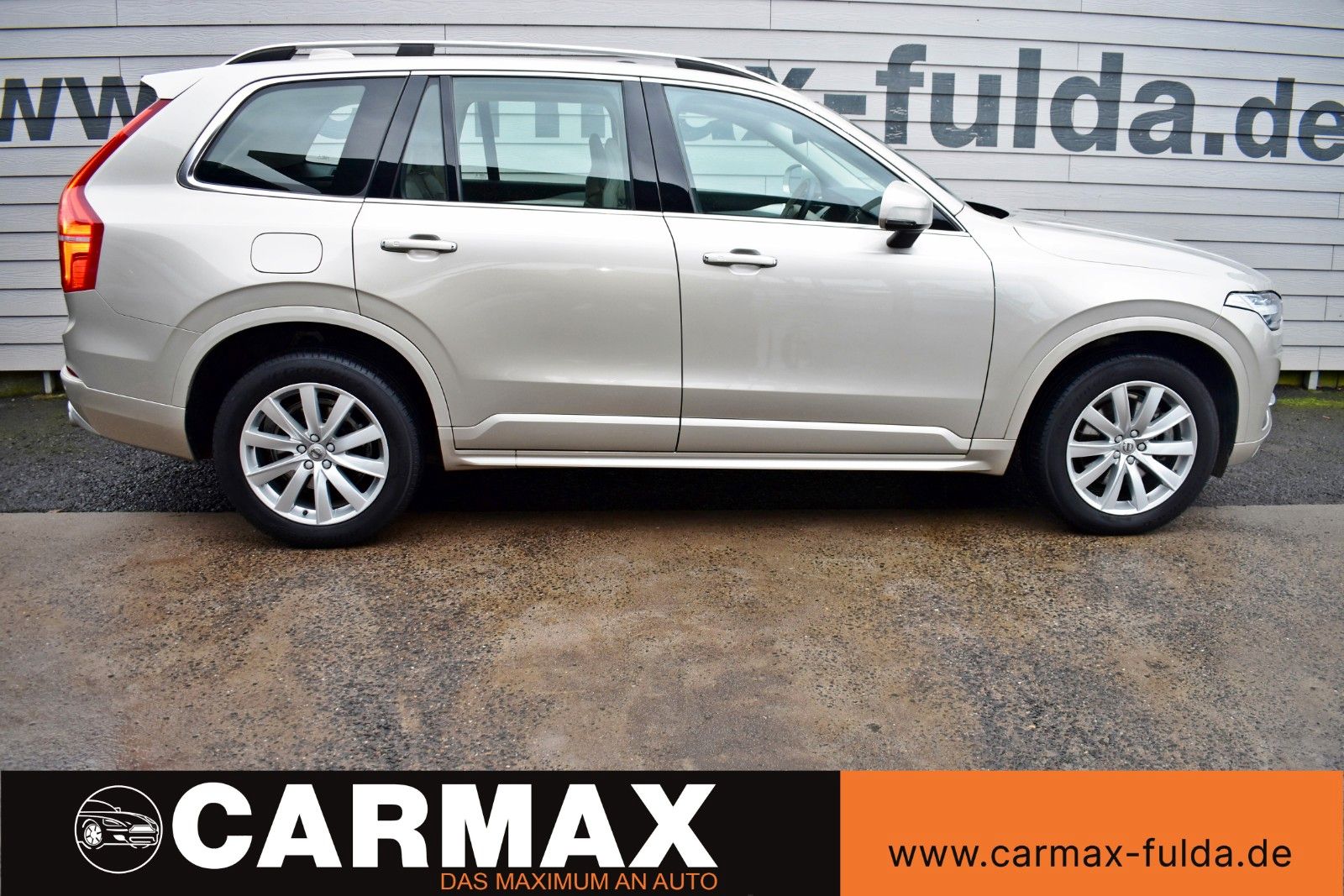 Fahrzeugabbildung Volvo XC90 Momentum AWD,Leder,Navi,LED,SH,PDC,ACC