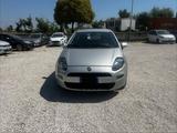Fiat Punto 1.2 8V 5 porte Lounge - Fiat Punto LOUNGE mit Benzin-Antrieb
