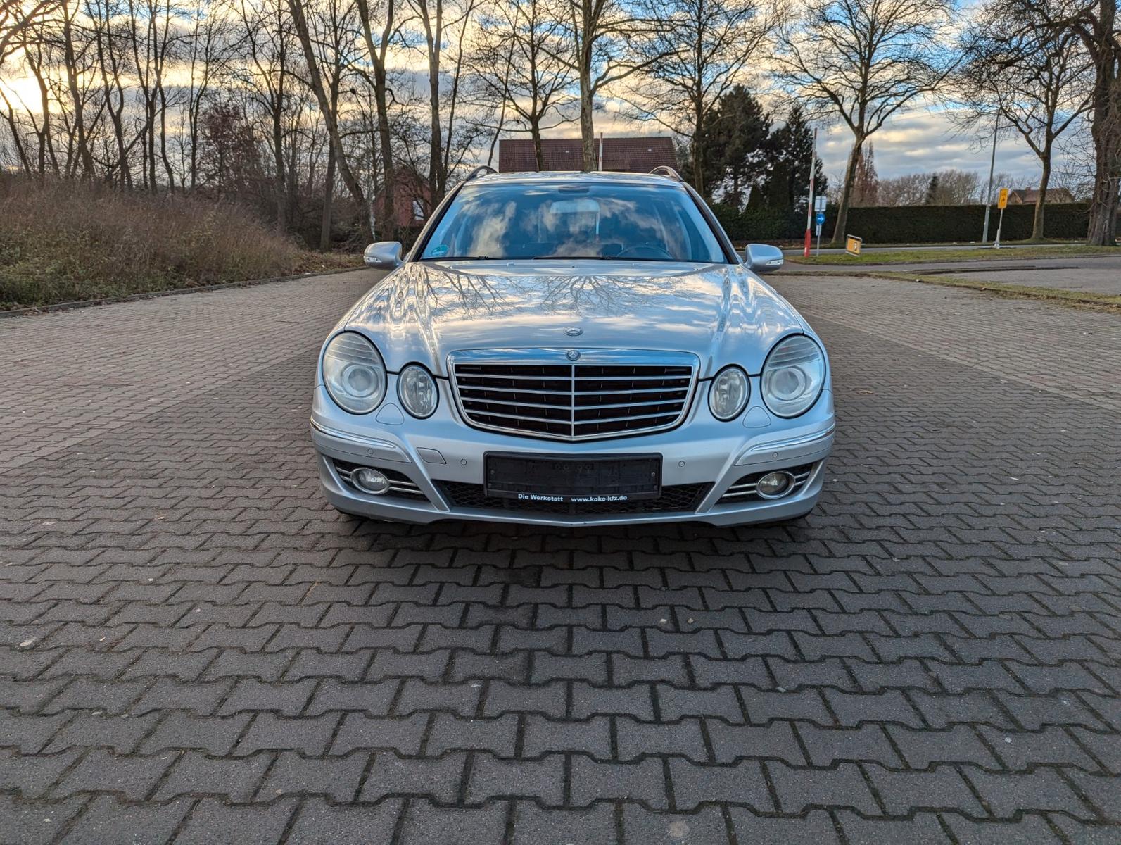 Mercedes-Benz E 220 T-Modell E 220 T CDI Avantgarde