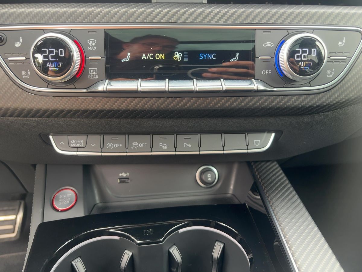 Audi RS4 - Bild 18