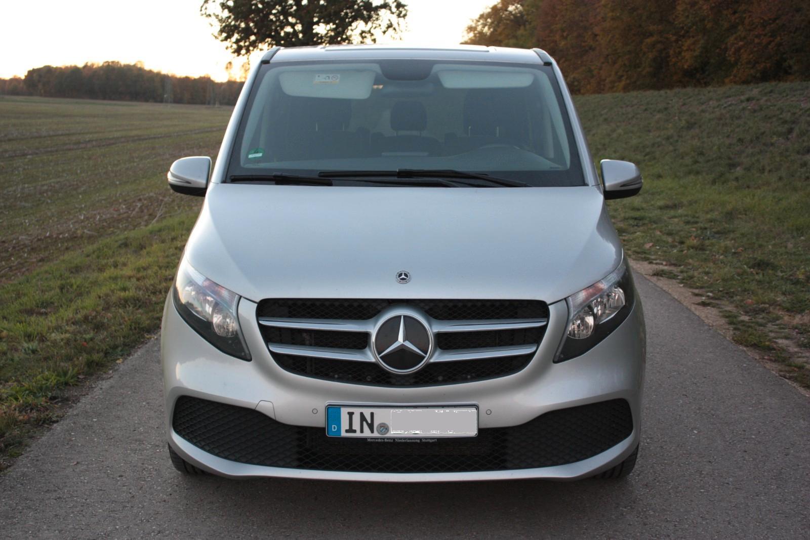 Mercedes-Benz V 220