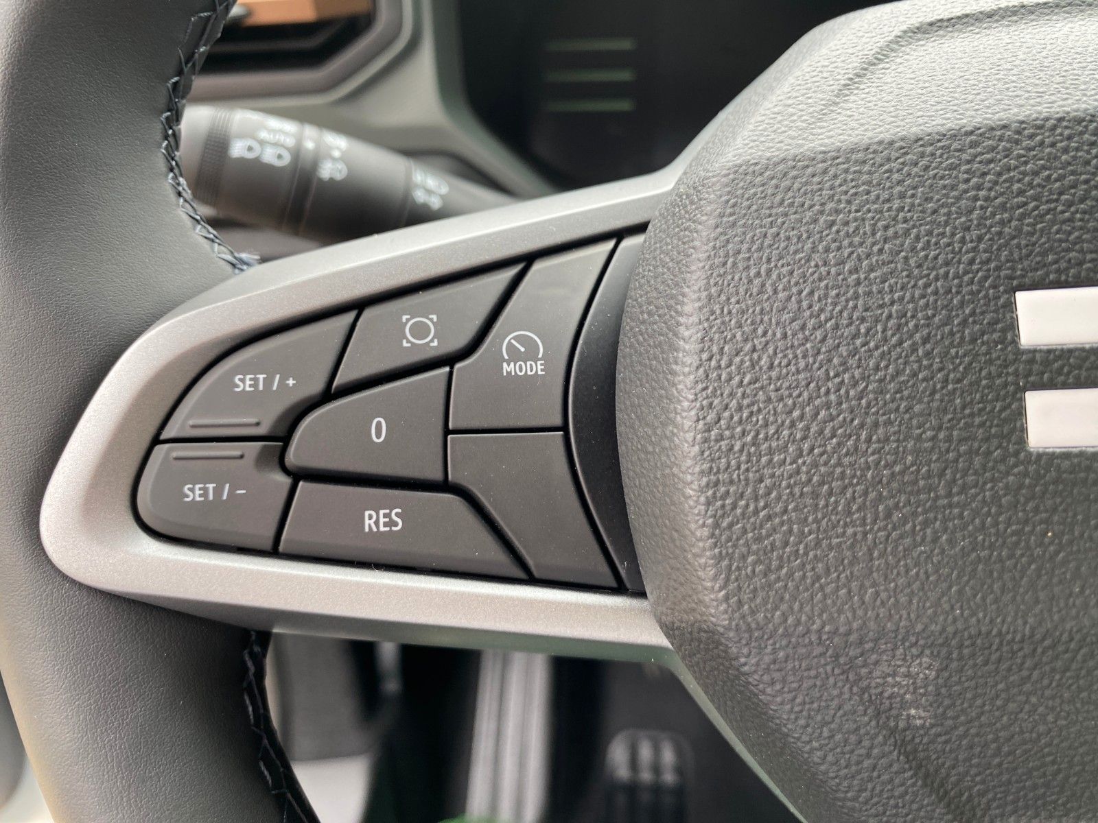 Fahrzeugabbildung Dacia Dacia Duster 4x4 Extreme  TCE 130