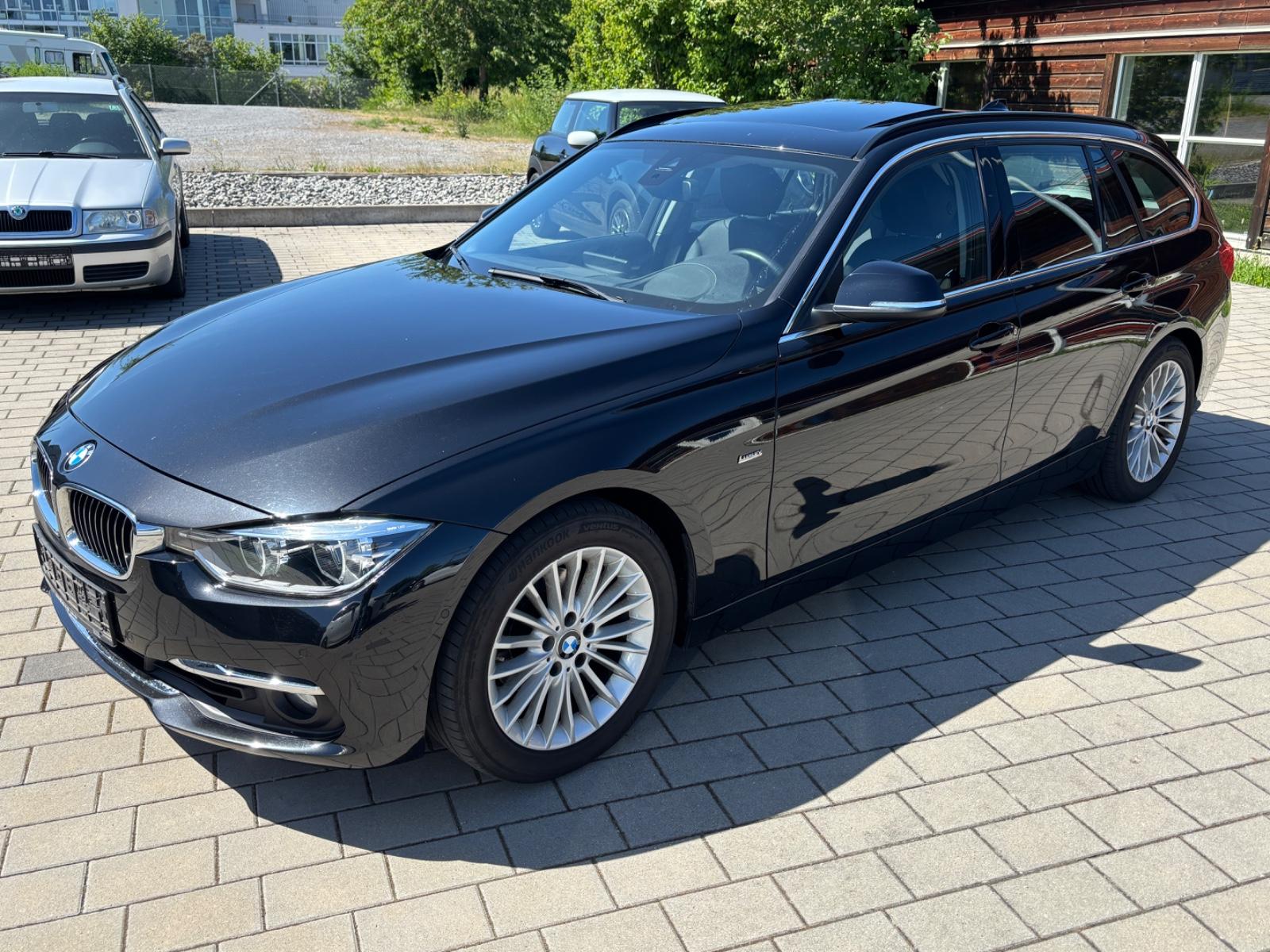 BMW 320i Touring Luxury Line Sport-Aut.--Pano/HeadUp