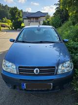 Fiat Punto 1.2 16V-95 PS-113.000 km-AHK+So./Wi. Räder - gebrauchte Fiat Punto aus dem Jahr 2005