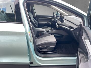 Skoda Enyaq 60 Loft *2xPDC*ACC*MATRIX*NAVI*SHZ*WÄPU*