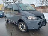 Volkswagen T5 Caravelle 9 Sitzer Top Zustand - Volkswagen T5 Caravelle aus 2015
