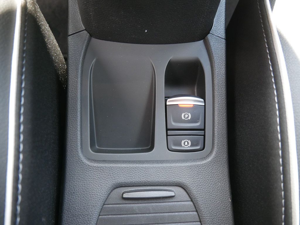Fahrzeugabbildung Renault Clio Techno TCe 90 KLIMA PDC SHZ KAMERA NAVI LED