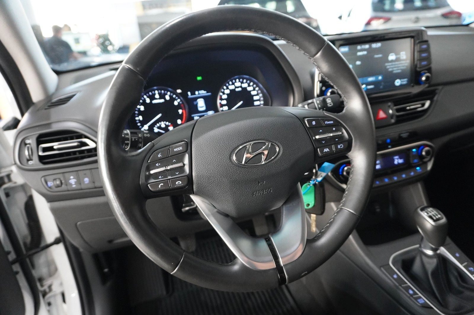 Fahrzeugabbildung Hyundai i30 LIM. 1.5 T-GDI 48V NAVI/LED/SPORT/KAMERA/DAB