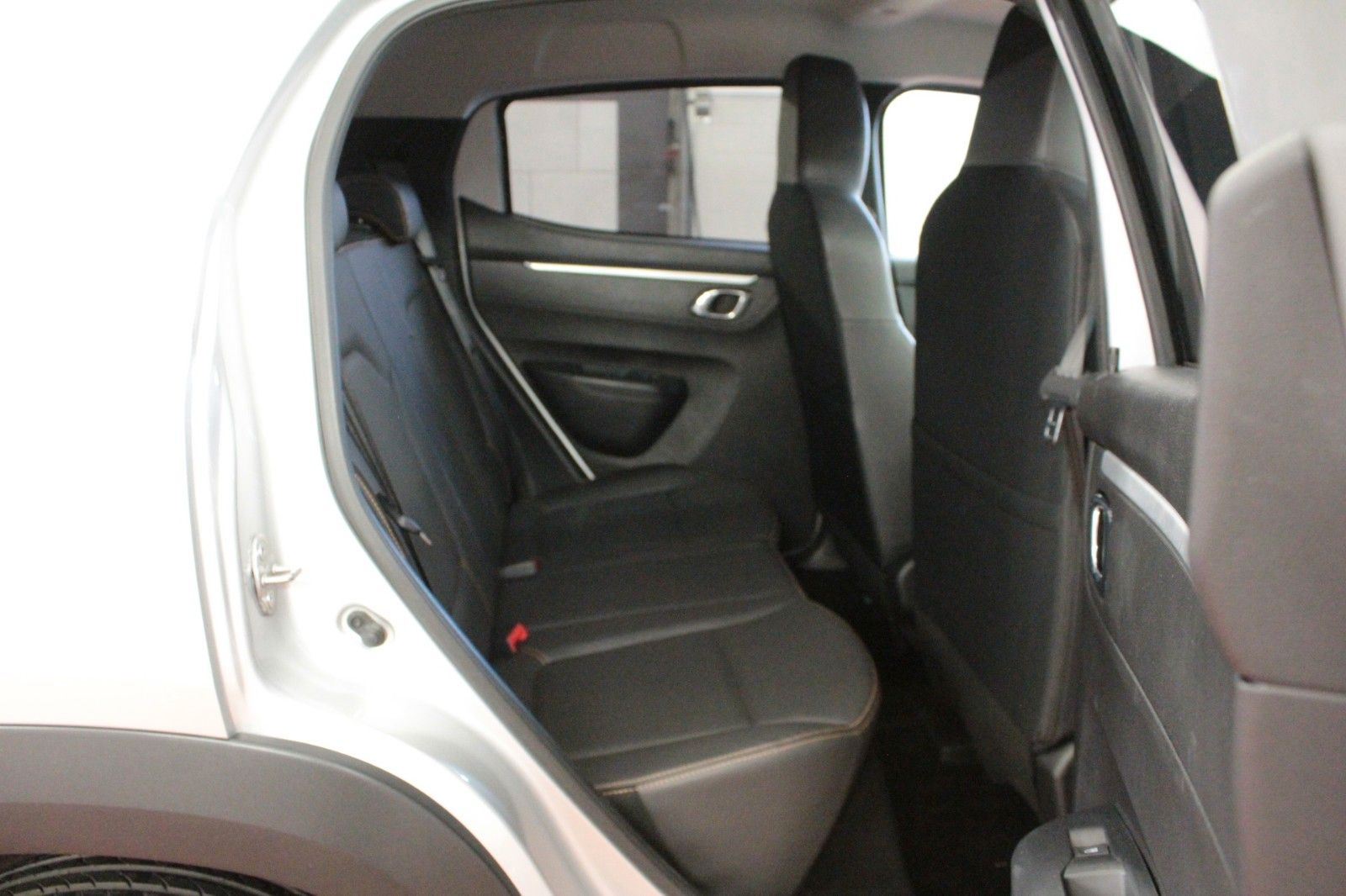 Fahrzeugabbildung Dacia Spring 45 Electric Comfort *Look Paket