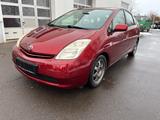 Toyota Prius Sol - Toyota Prius aus 2005 mit Hybrid-Antrieb