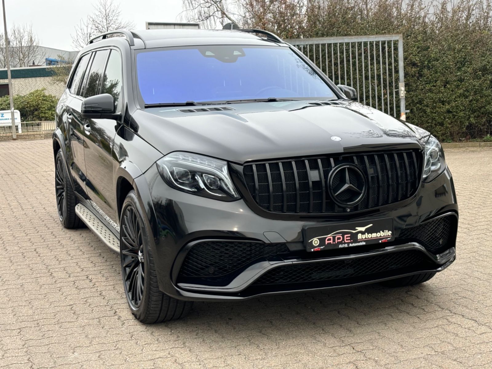MERCEDES-BENZ GLS 500 4Matic AMG Line TÜV&amp;AU NEU