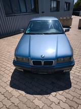 BMW E36 316i compact - BMW 316 aus 1999: Compact