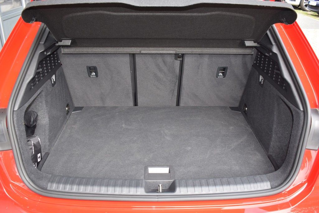 Audi A3 Sportback 40 TFSIe S-line AHK Navi RüKam foto 18