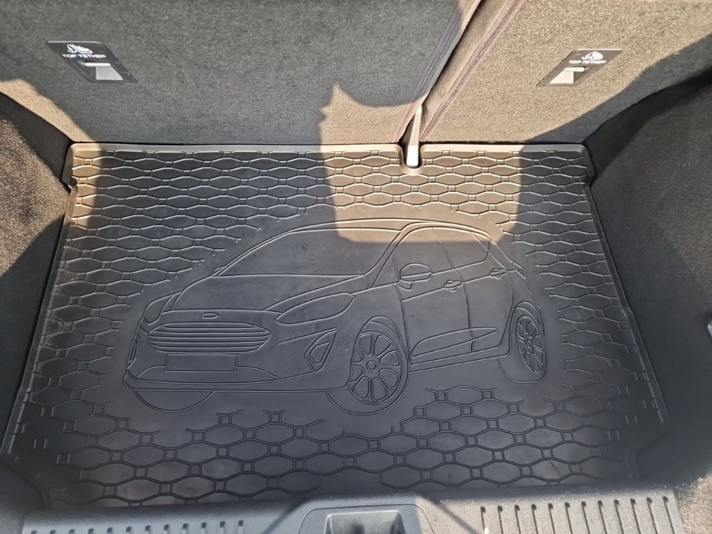 Fahrzeugabbildung Ford Fiesta ST Lederpaket,PanoDach, Panorama Navi Sou