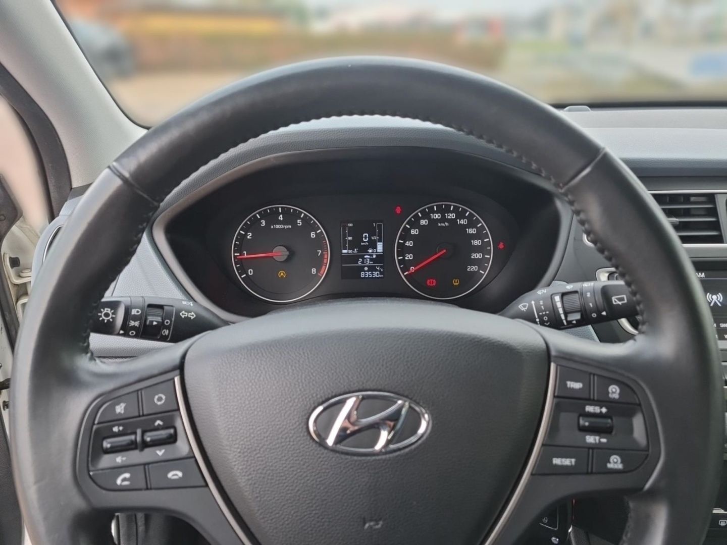 Fahrzeugabbildung Hyundai i20 1.2 Benzin M/T Tempomat, Allwetterreifen