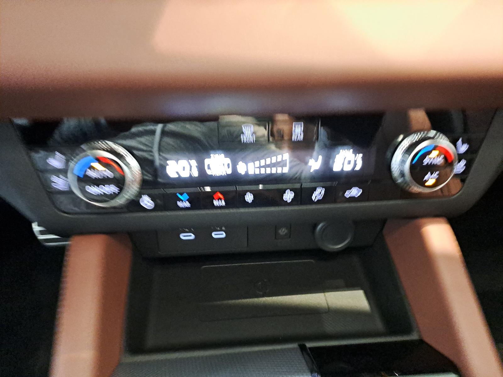 Mitsubishi Outlander 2.4 PHEV 100 kW S-AWC Top