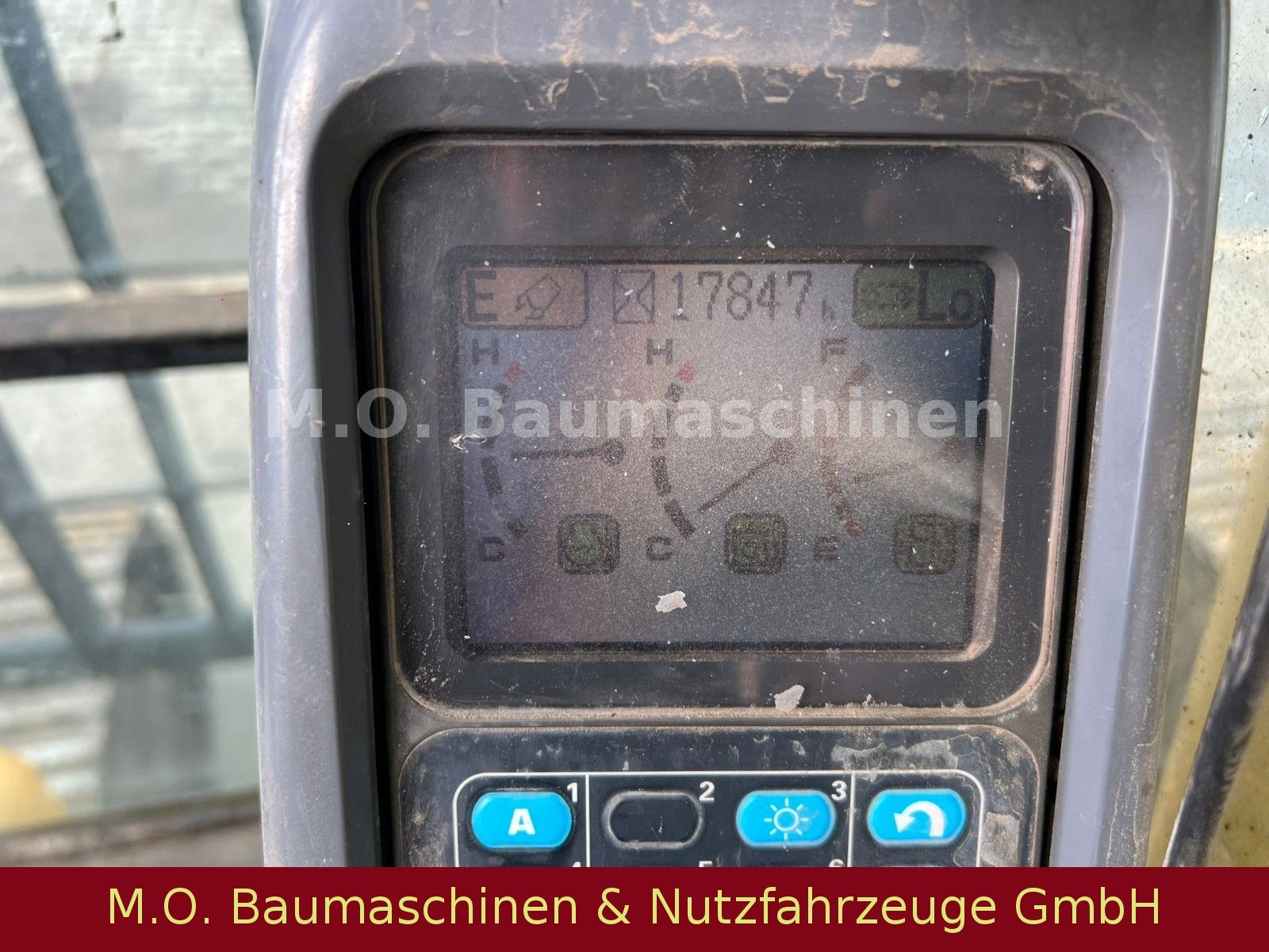 Fahrzeugabbildung Komatsu PC 240 LC-7K /Hammerleitung/ Neue Ketten