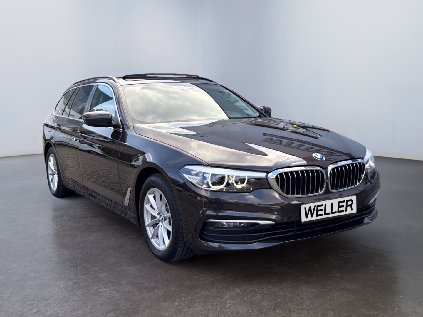 BMW 520 d Touring *LED*360°*Pano*AHK*PDC*Niveau*SHZ*