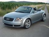 Audi TT S-line in avussilber, Xenon, HU 07/28 - Audi TT aus 2003: Cabrio