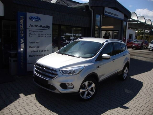 Ford Kuga Titanium Bi-Xenon scheckheft