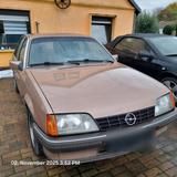 Opel Rekord E2 - Opel Rekord mit Benzin-Antrieb: Automatik