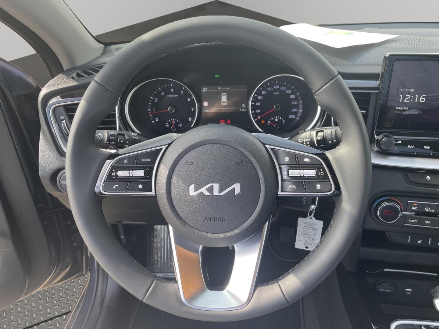 Kia Ceed_sw Spirit 1.5 VerkehrszeichenERK Tempomat