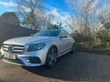 Mercedes-Benz E 200 -AMG Line-Panorama Schlierbach - Mercedes-Benz E 200: Schiebetuer