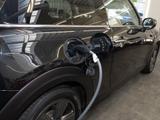 MINI Cooper SE 3-Türer NAVI LED PDC V+H DAB Tempomat - schwarze MINI Cooper SE