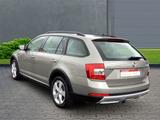 Skoda Octavia Combi Scout 4x4 2.0 TDI+Anhängerkupplung - Skoda Octavia: Kombi, Anhängerkupplung