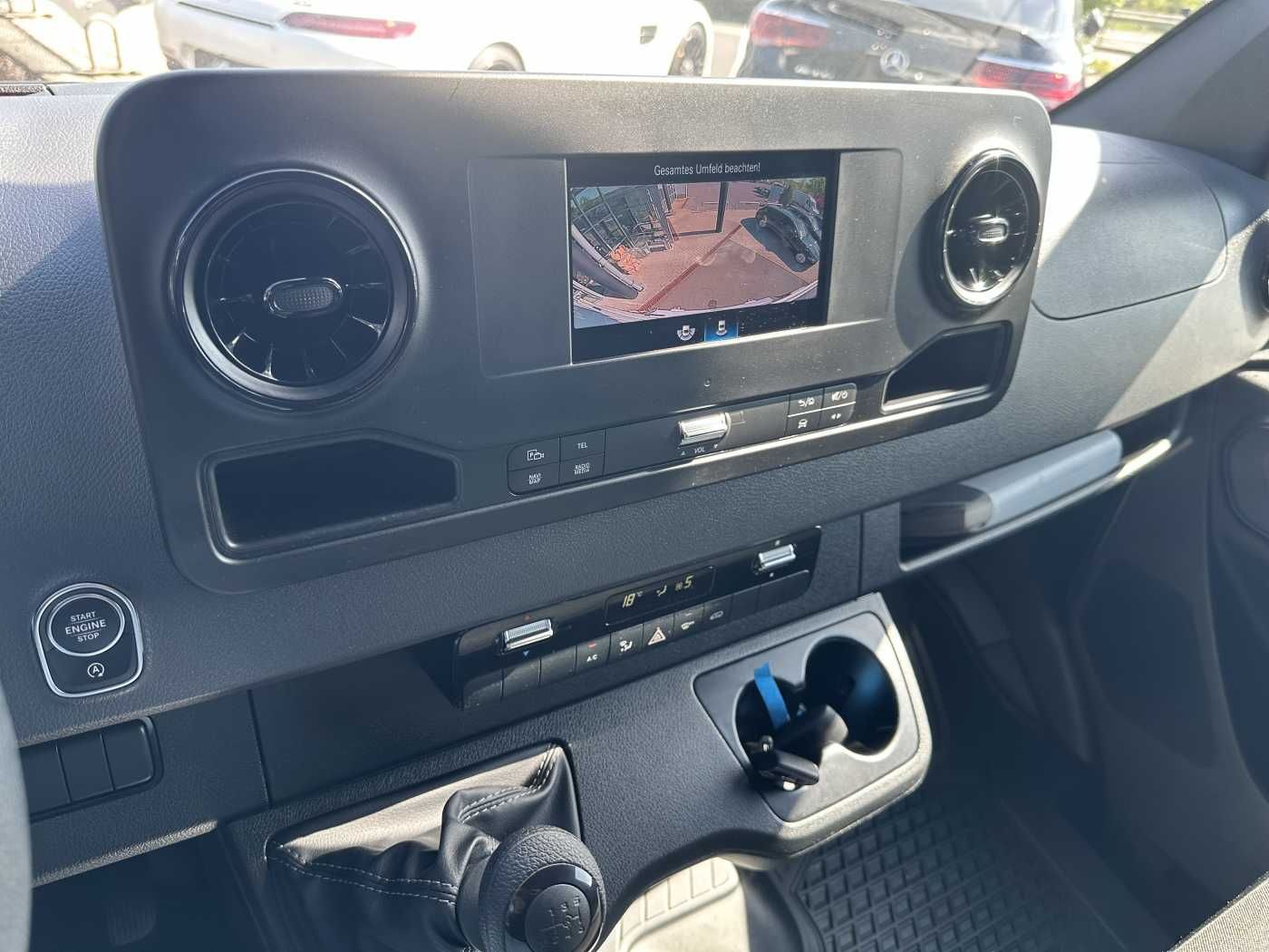 Fahrzeugabbildung Mercedes-Benz Sprinter 317 CDI Koffer LBW Schwing Klima Kamera